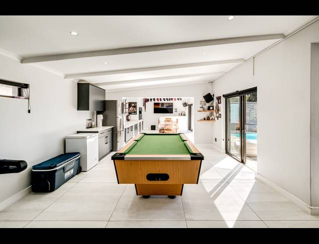 5 BEDROOM FREESTANDING FOR SALE IN VALMARY PARK